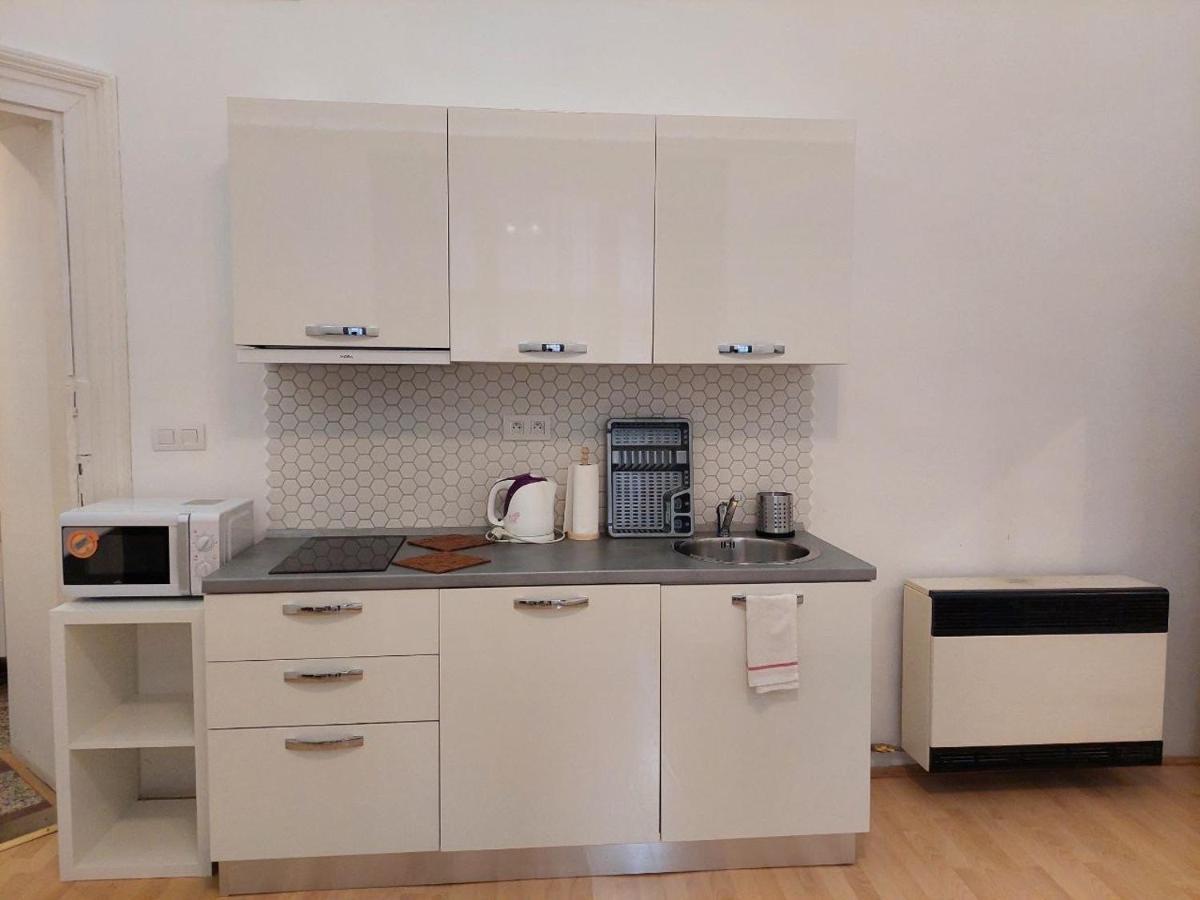 Ai Quattro Angeli Aparthotel Praha Bagian luar foto