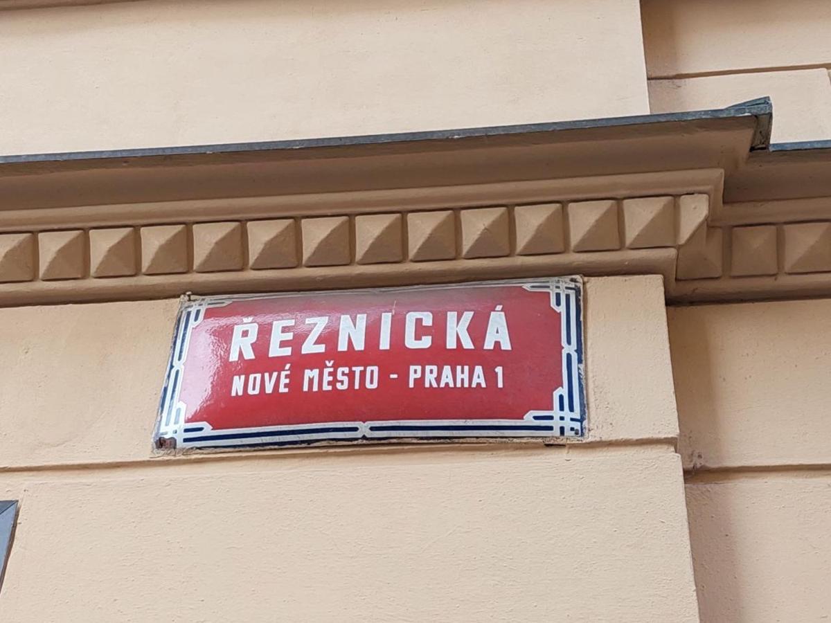Ai Quattro Angeli Aparthotel Praha Bagian luar foto