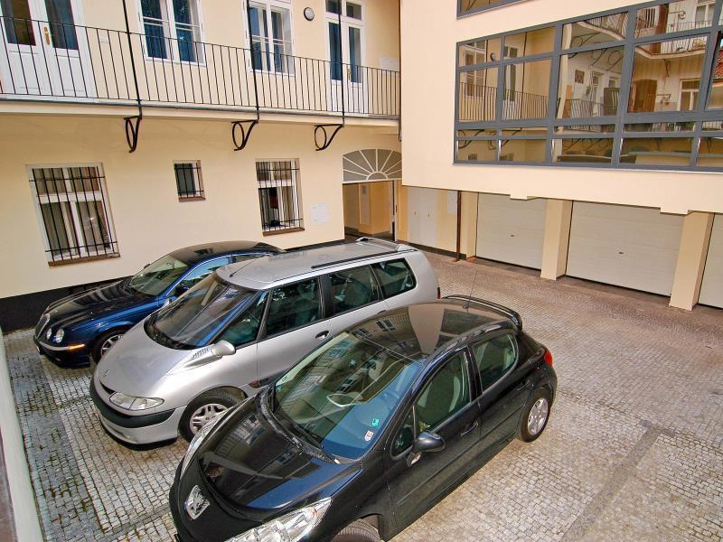 Ai Quattro Angeli Aparthotel Praha Bagian luar foto