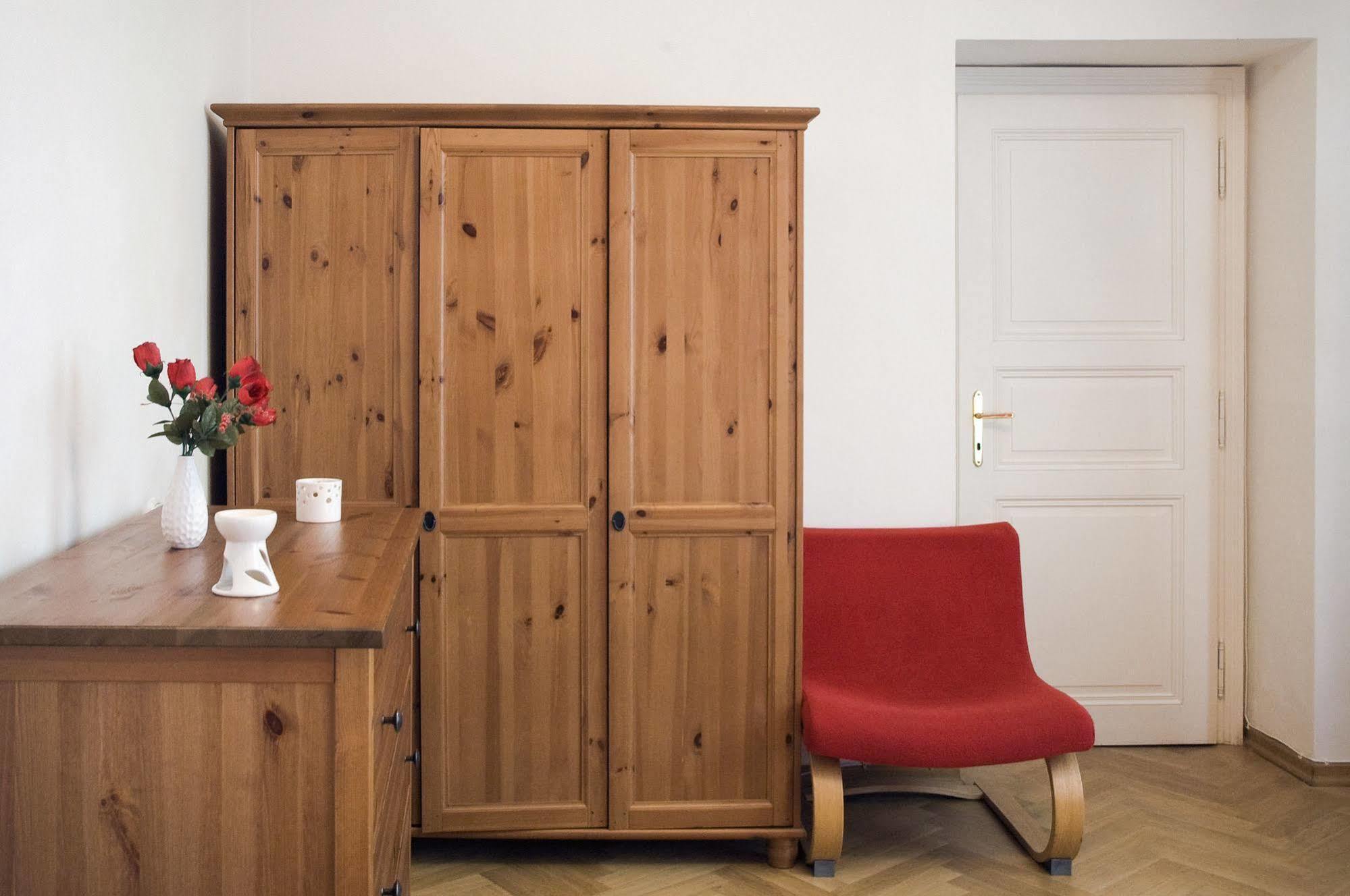 Ai Quattro Angeli Aparthotel Praha Bagian luar foto